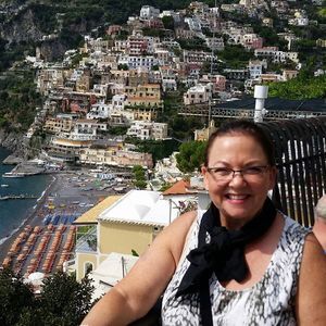 Meet your Posher, Elizabeth